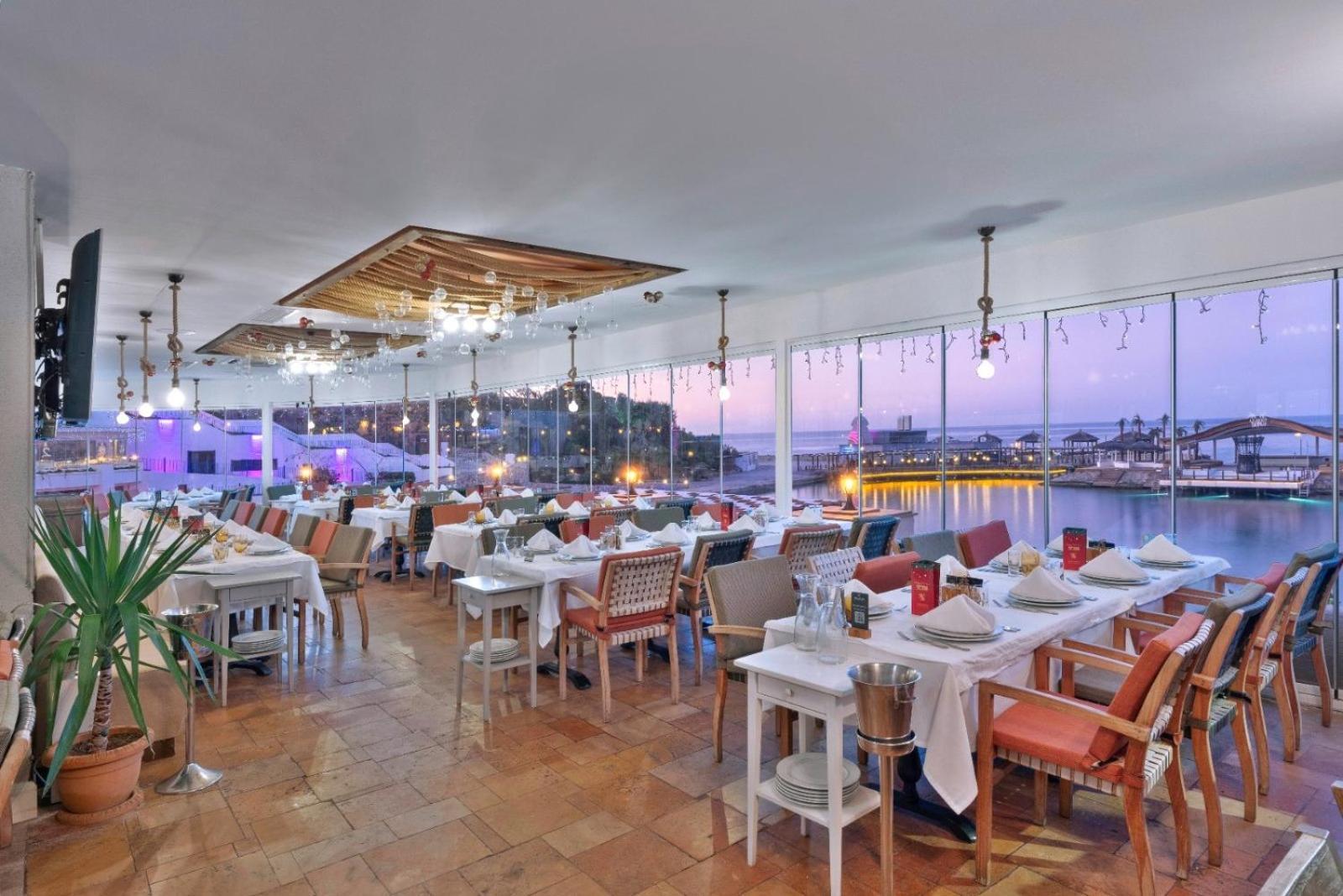 Kazaphani Cratos Premium Hotel Casino & Spa מראה חיצוני תמונה