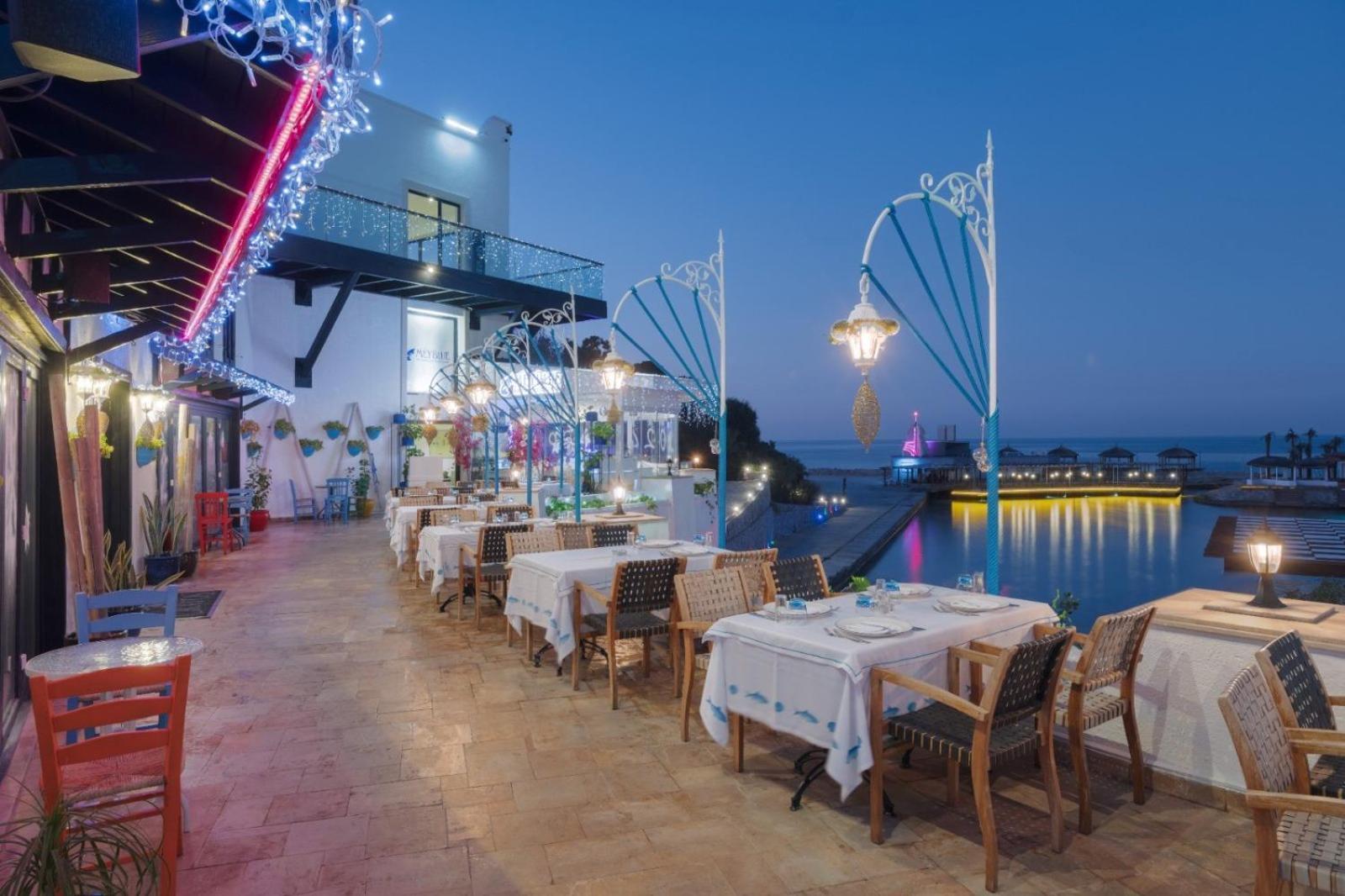 Kazaphani Cratos Premium Hotel Casino & Spa מראה חיצוני תמונה