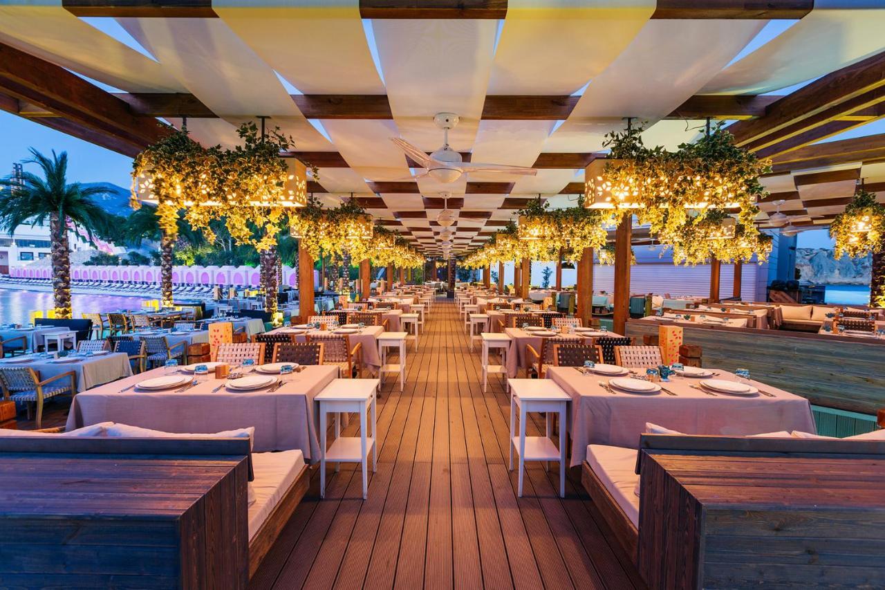 Kazaphani Cratos Premium Hotel Casino & Spa מראה חיצוני תמונה